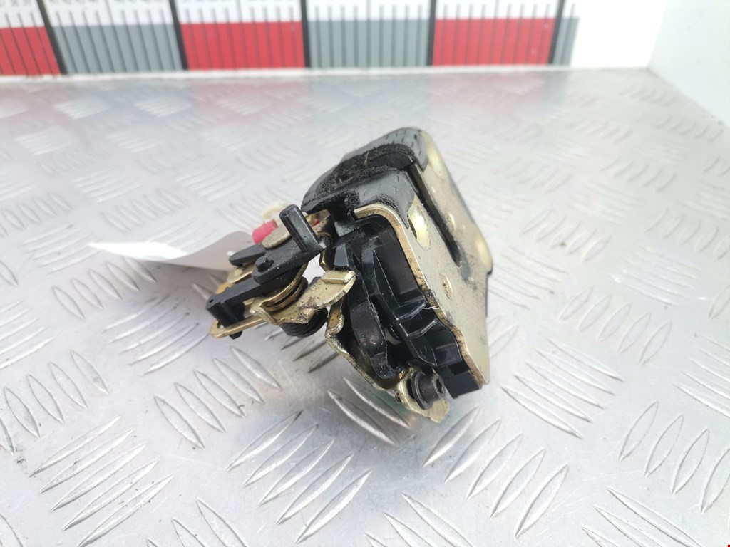 Замок двери задней правой CHRYSLER PT Cruser 2000-2010