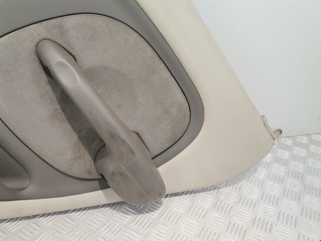 Обшивка двери задняя правая CHRYSLER PT Cruser 2000-2010