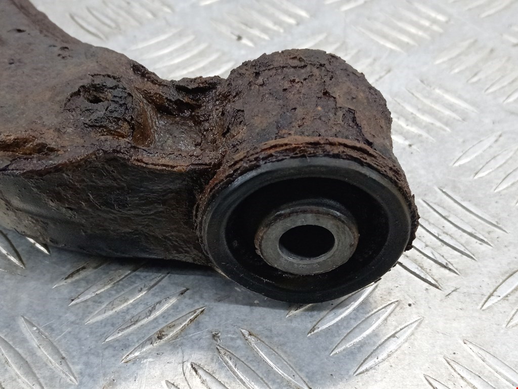 Рычаг передний правый NISSAN Pathfinder R51M 2004-2014