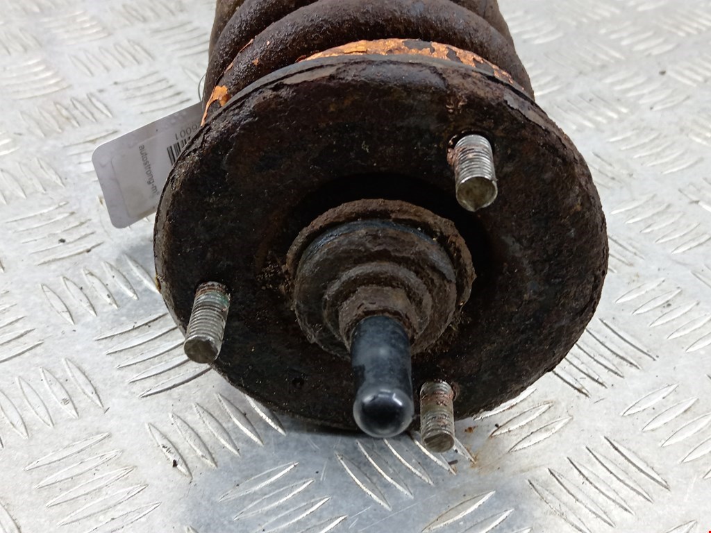 Амортизатор передний правый NISSAN Pathfinder R51M 2004-2014