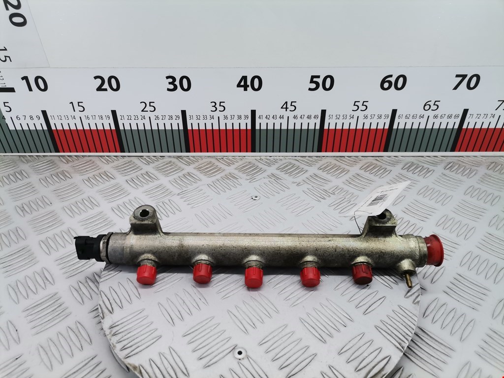 Датчик давления топлива KIA Carens 1999-2002