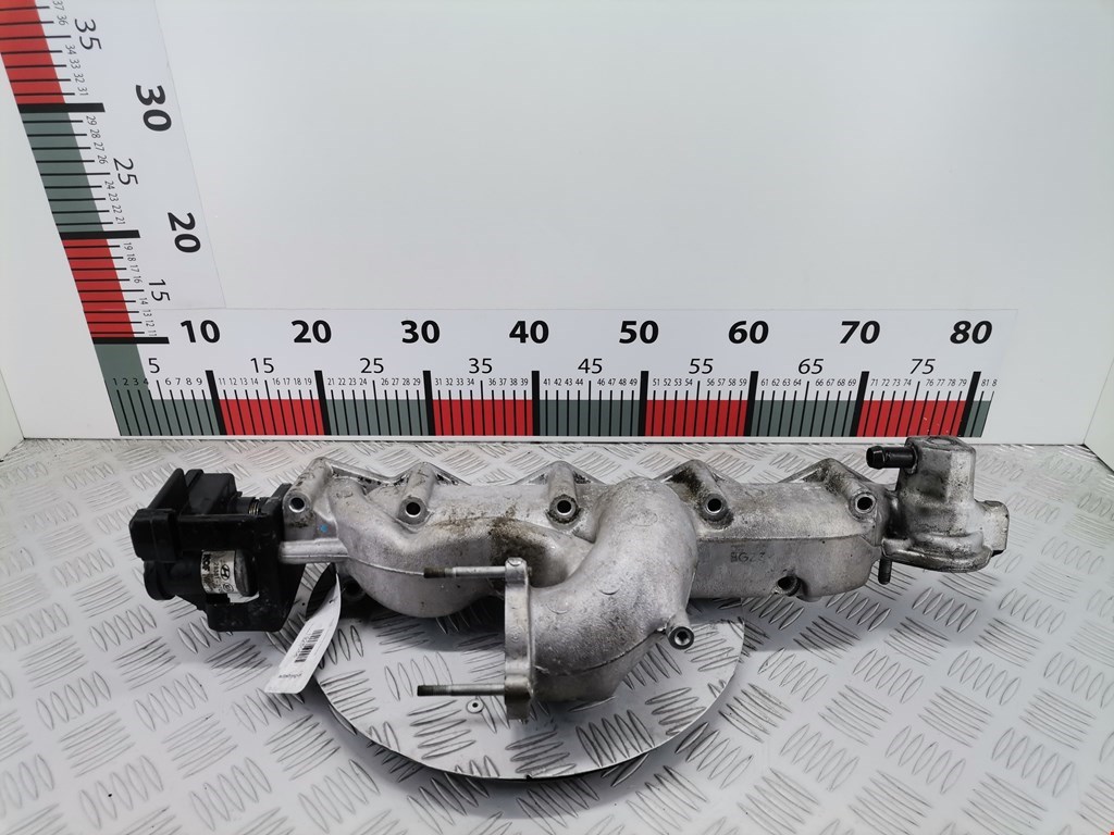 Коллектор впускной KIA Carens 1999-2002