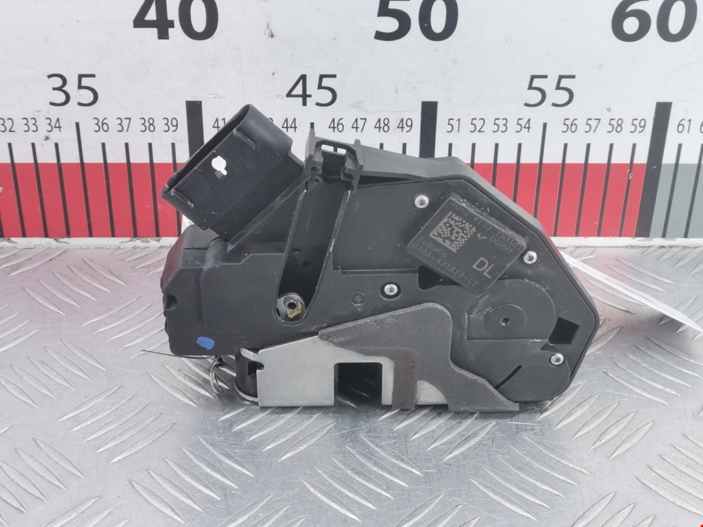 Замок двери передней правой FORD Fiesta 2008-2012