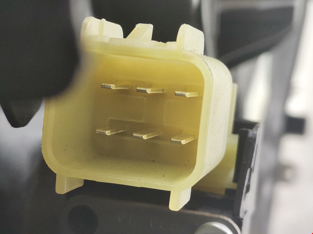 Стеклоподъемник передний правый FORD Fiesta 2008-2012