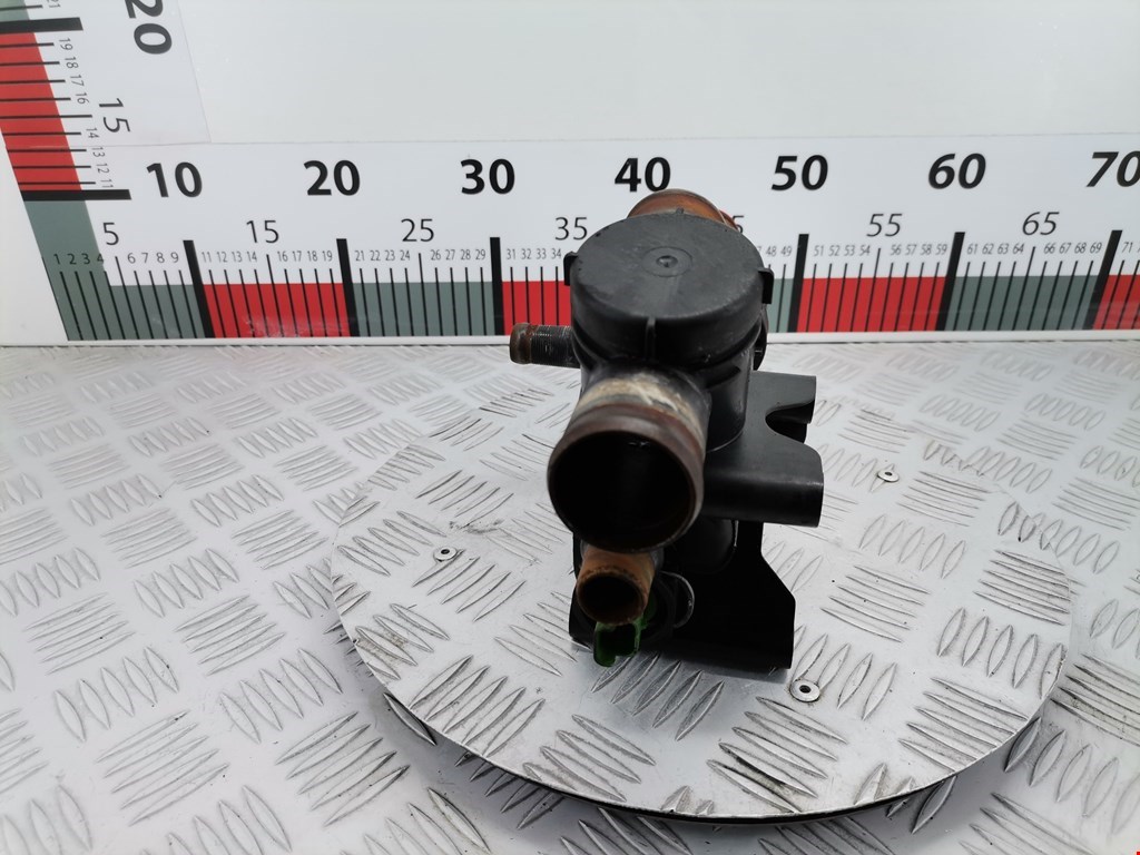 Корпус термостата FORD Focus II 2005-2011