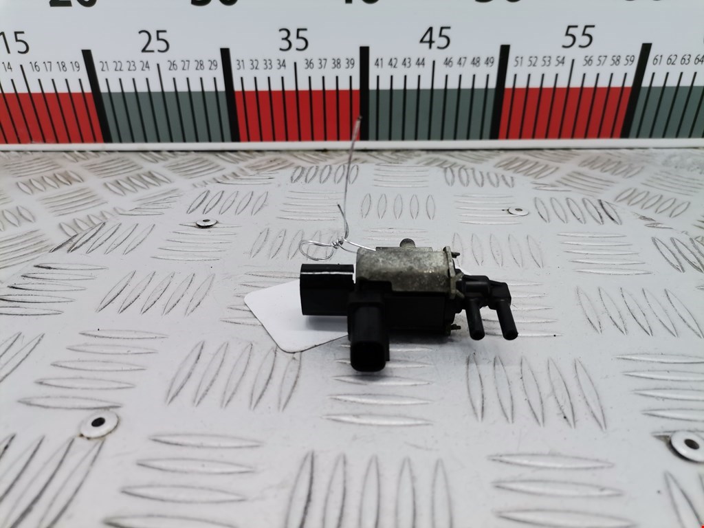 Клапан воздушного фильтра Ford Focus 2 (2004-2011)