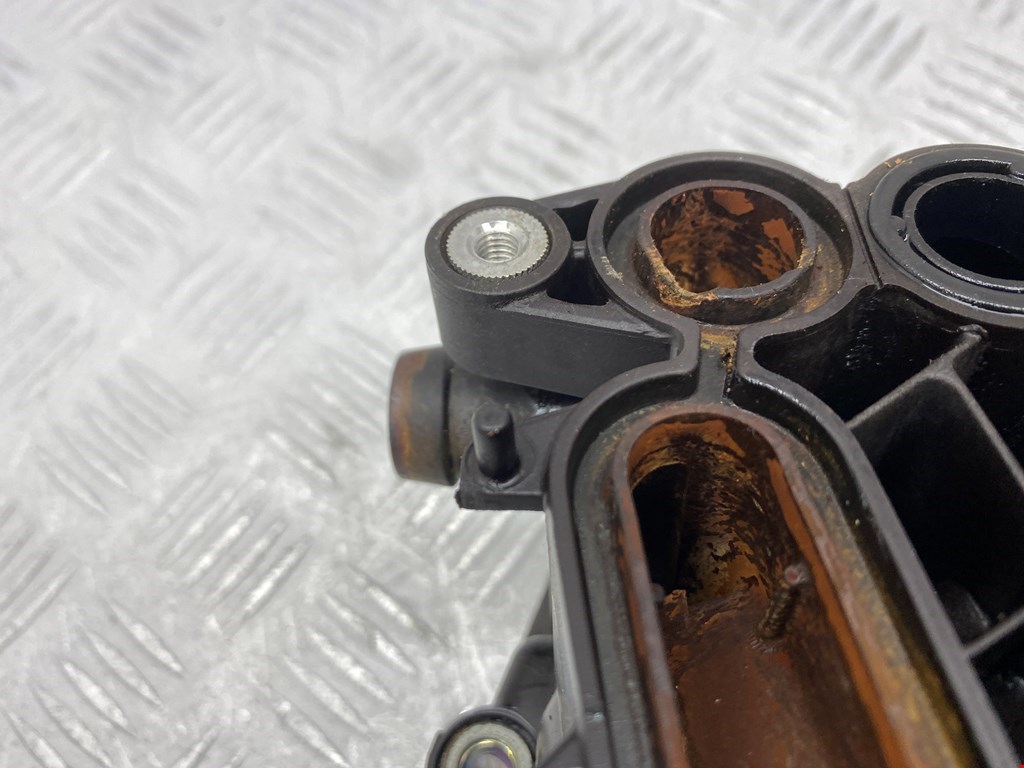 Корпус масляного фильтра SKODA Rapid 2012-2020