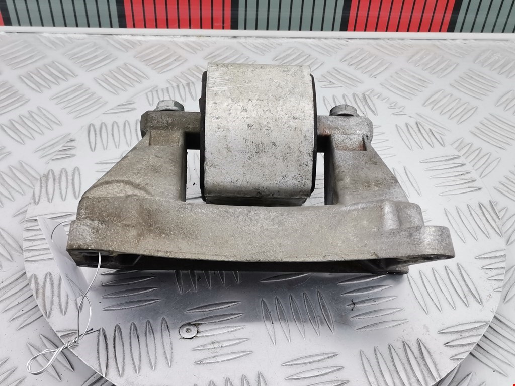 Кронштейн (крепление лапа траверса) кпп Mercedes E-Class (W211) (2002-2009)