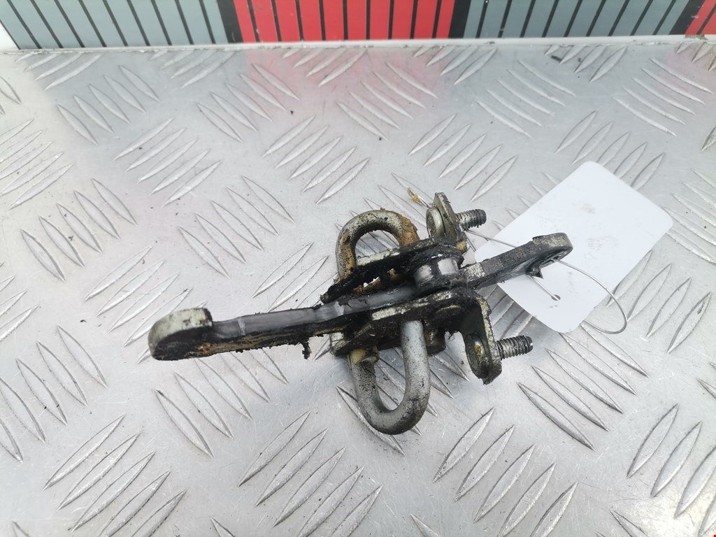 Ограничитель открывания двери IVECO Daily III 1999-2006