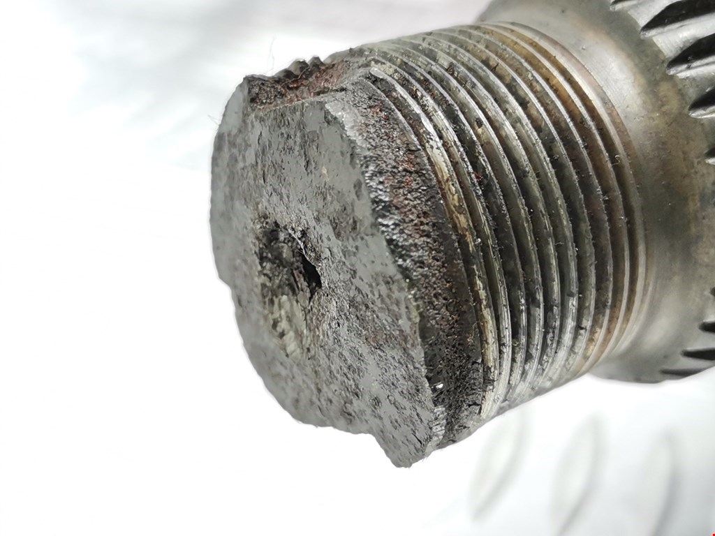 Полуось (привод, приводной вал) задняя левая LAND ROVER Range Rover 2002-2012