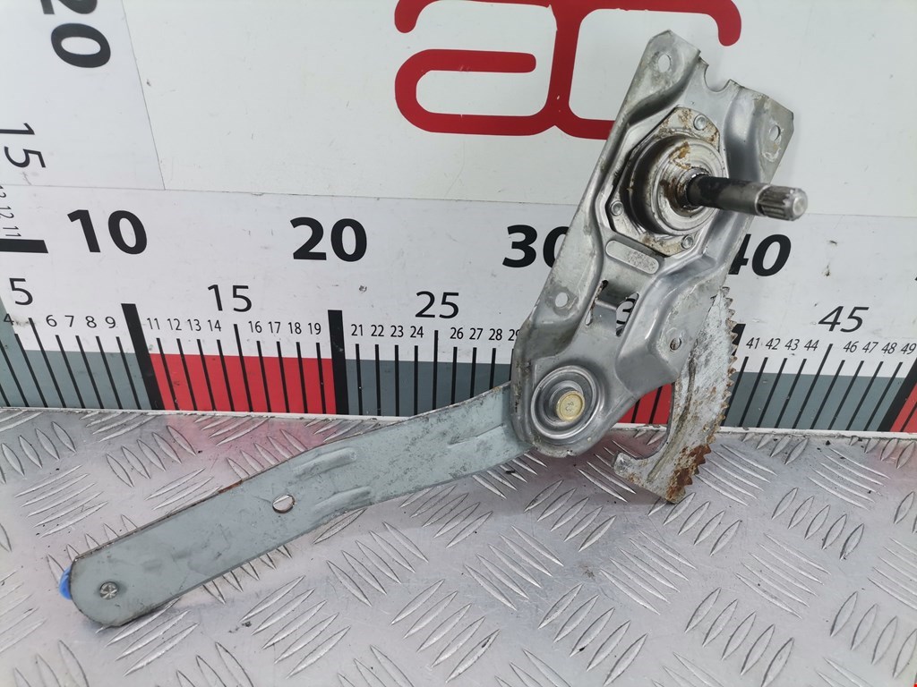 Стеклоподъемник задний правый FORD Fiesta 1995-2001