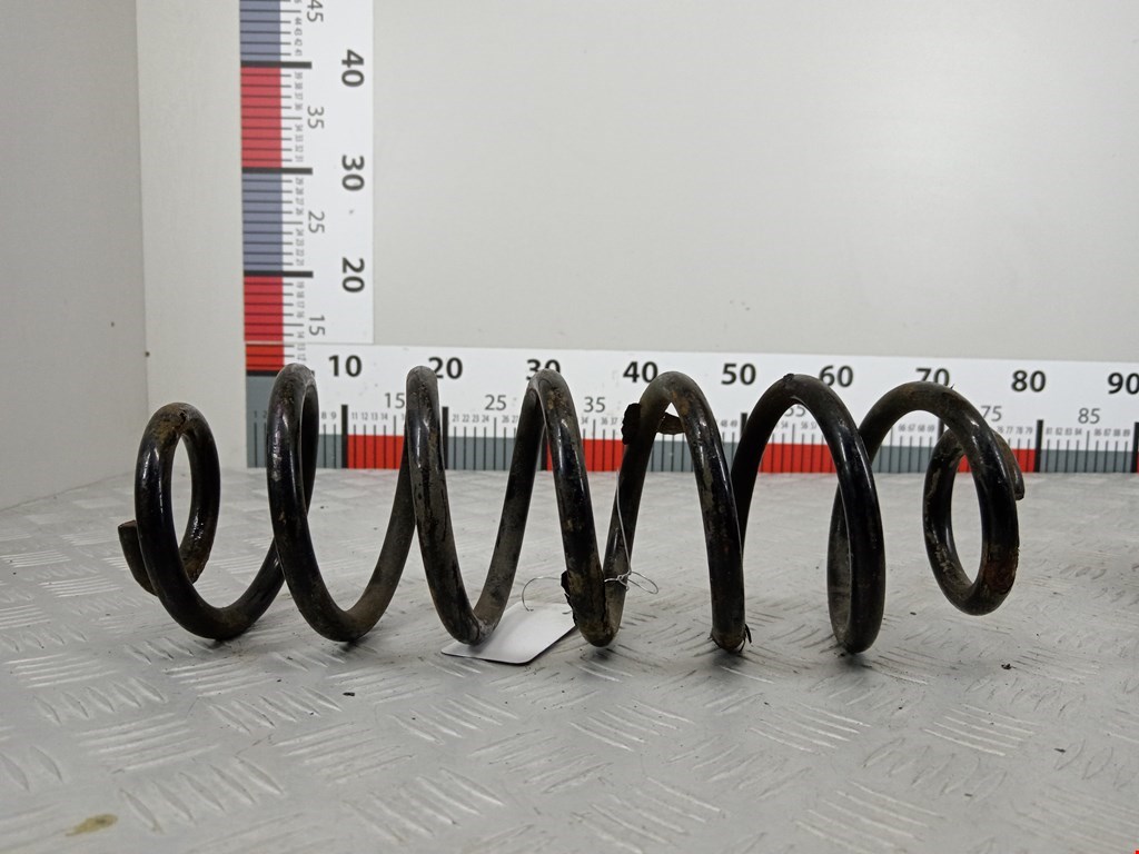 Пружина задняя левая/правая VOLKSWAGEN Passat B7 2011-2015