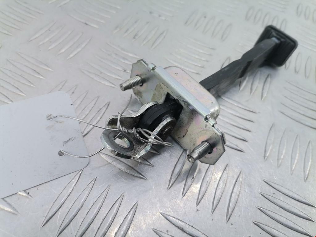 Ограничитель открывания двери SUBARU Legacy 2009-2014