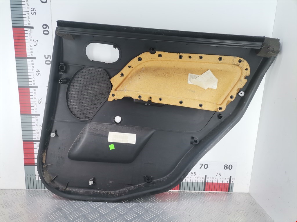 Обшивка двери задняя левая FORD Fiesta 2001-2008