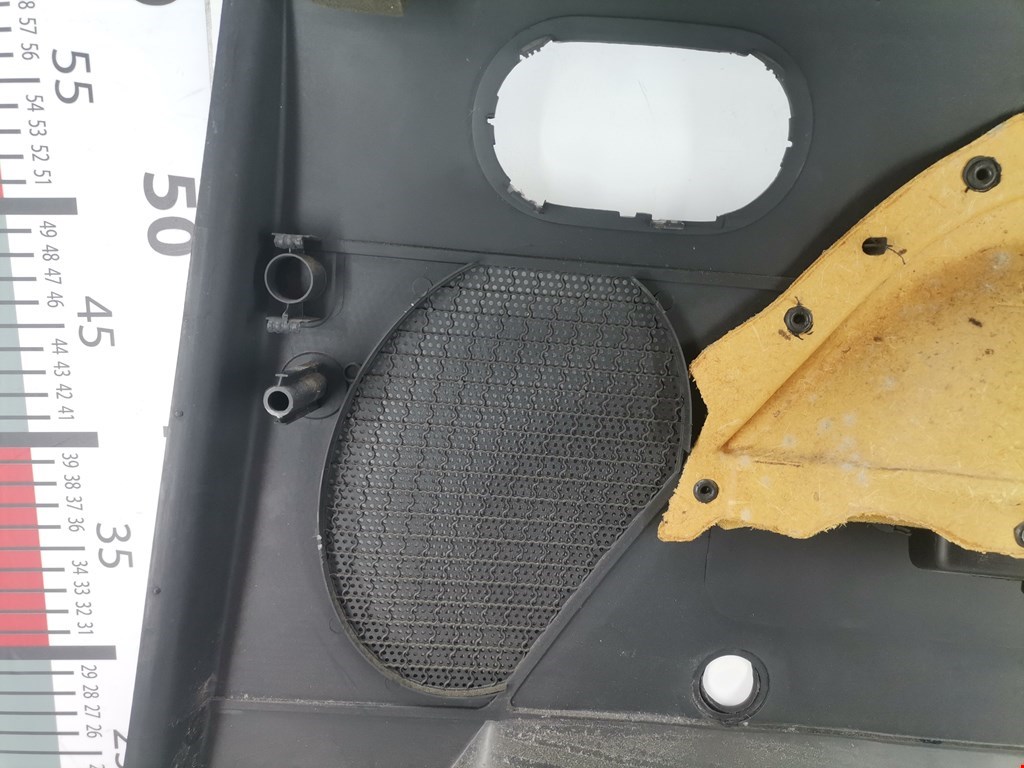 Обшивка двери задняя левая FORD Fiesta 2001-2008