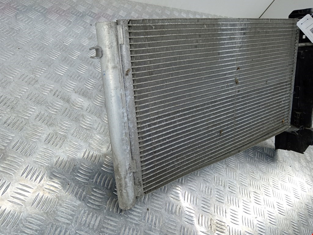 Радиатор кондиционера BMW 3er E90/E91 2005-2012