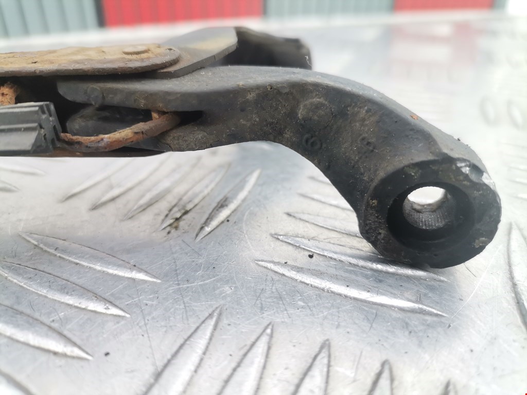 Поводок дворника задний (заднего) SUBARU Legacy 1998-2004