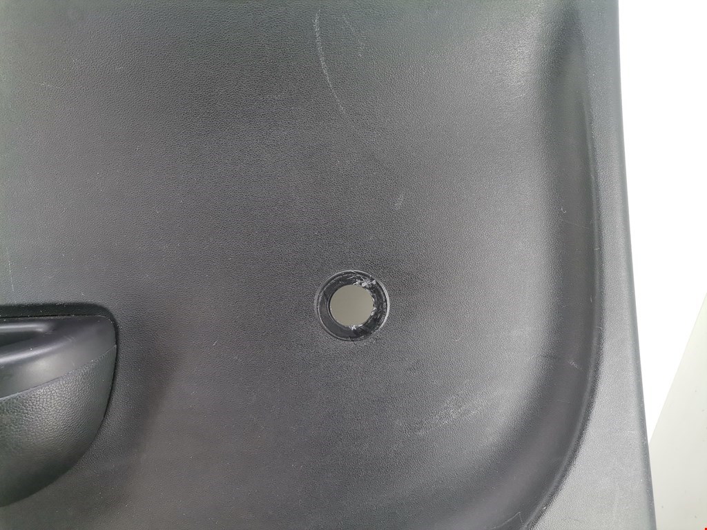 Обшивка двери задняя левая HYUNDAI i20 l 2008-2014