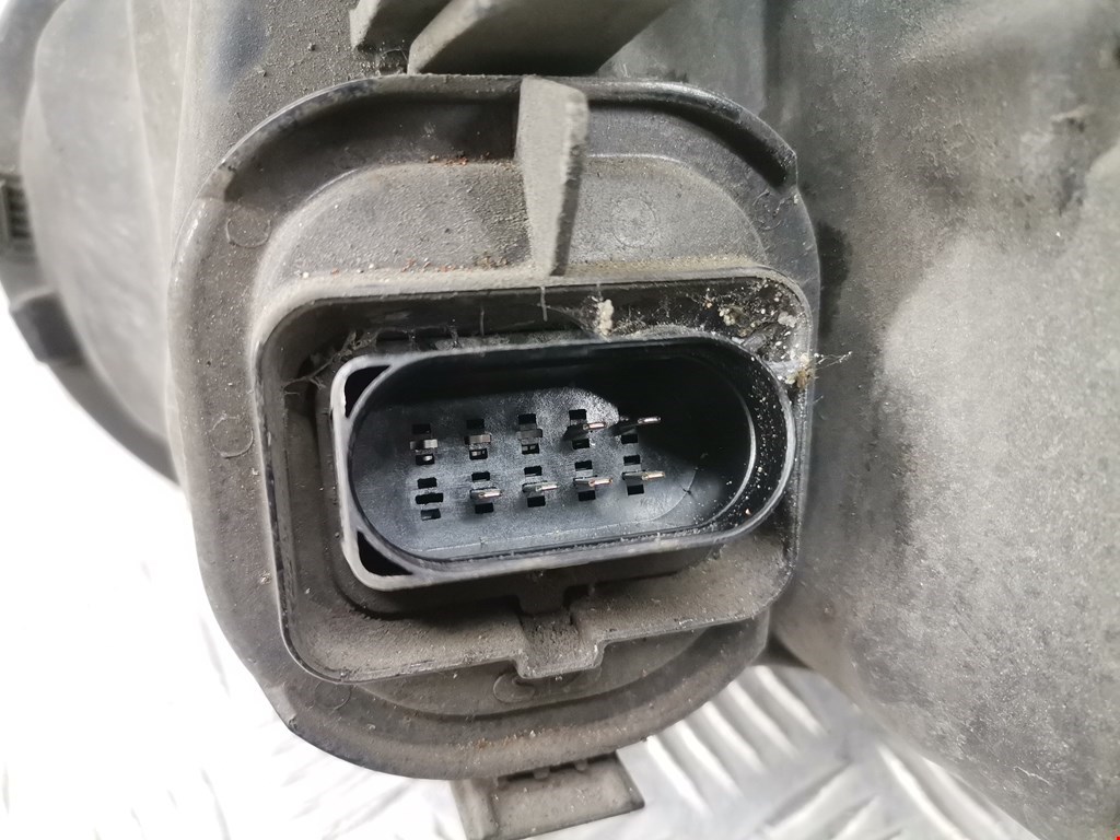 Фара правая VOLKSWAGEN Golf IV 1997-2003