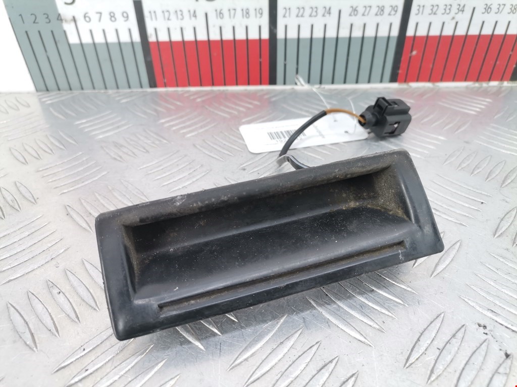 Ручка двери багажника наружная VOLKSWAGEN Golf IV 1997-2003