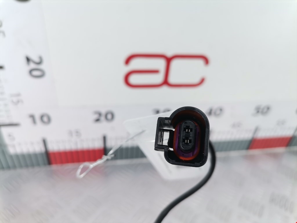 Ручка двери багажника наружная VOLKSWAGEN Golf IV 1997-2003