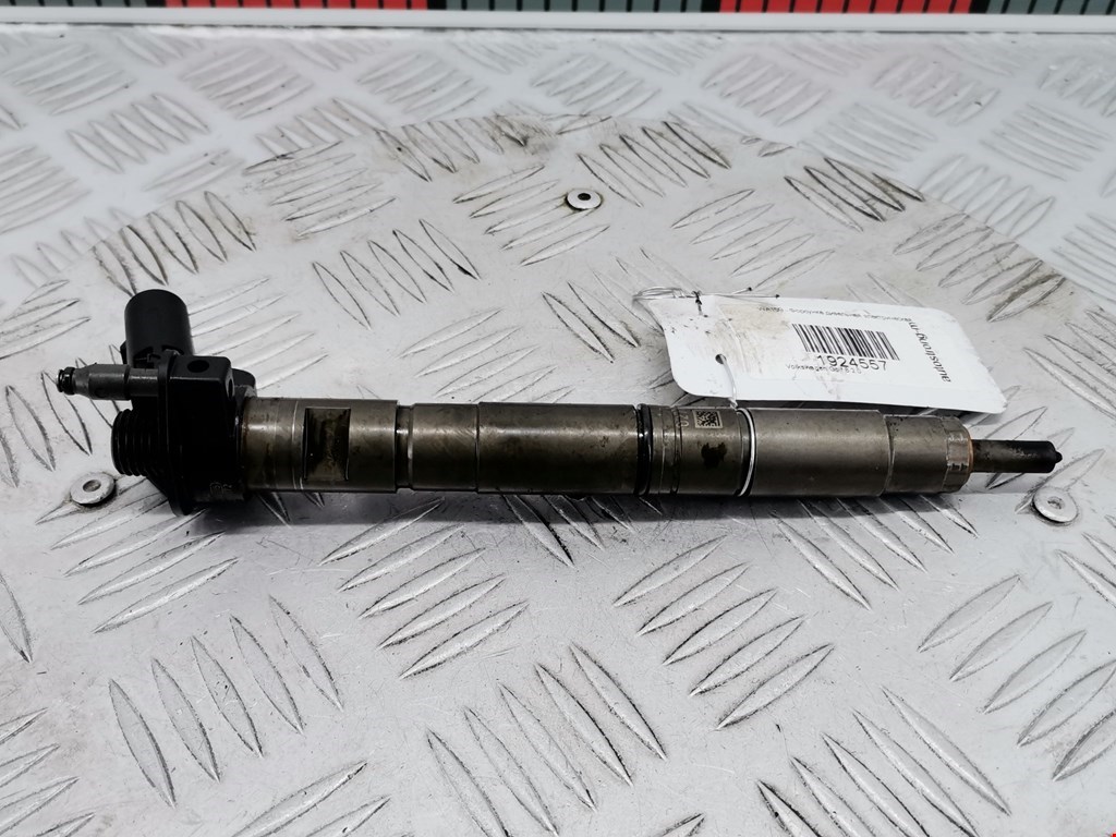 Форсунка дизельная электрическая VOLKSWAGEN Golf VI 2009-2012