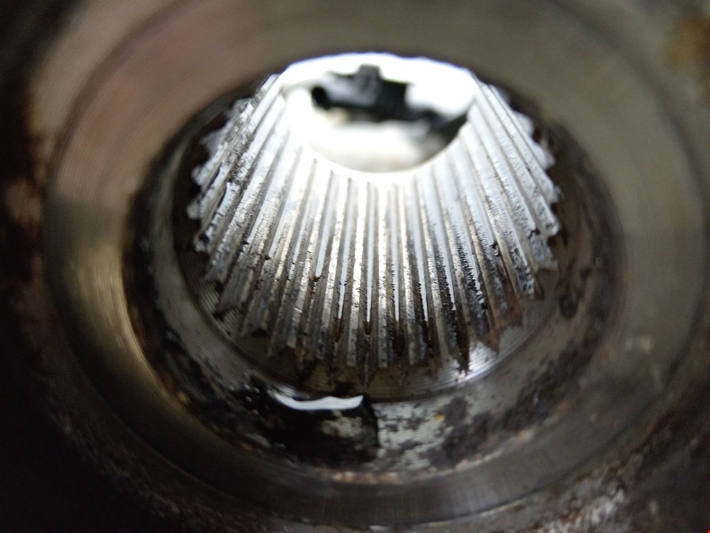 Ступица задняя правая MERCEDES-BENZ Vito W639 2003-2014