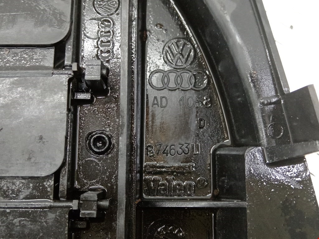 Диффузор (кожух) вентилятора AUDI A4 B7 2004-2007