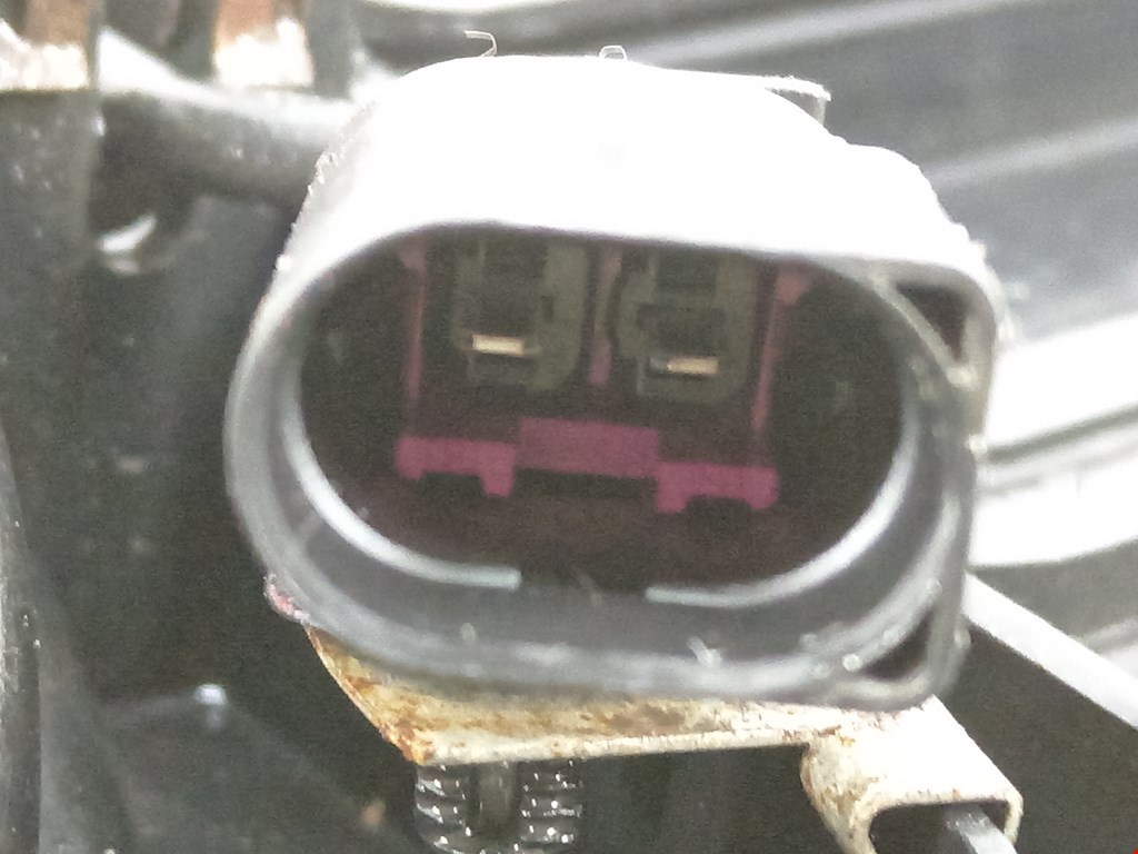 Диффузор (кожух) вентилятора AUDI A4 B7 2004-2007