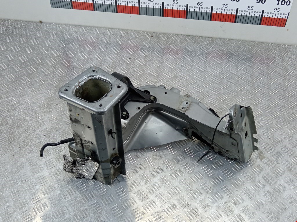 Лонжерон передний правый AUDI A4 B7 2004-2007