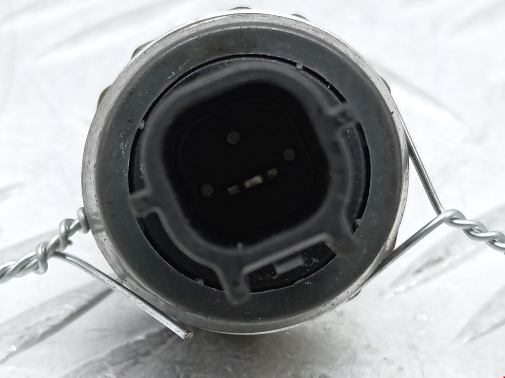 Датчик давления масла NISSAN Note E11 2005-2014