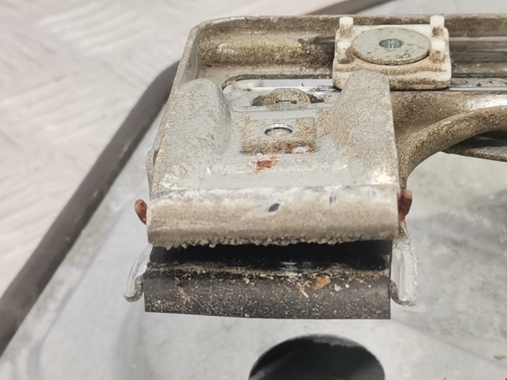 Стеклоподъемник передний левый FORD C-MAX 2003-2010