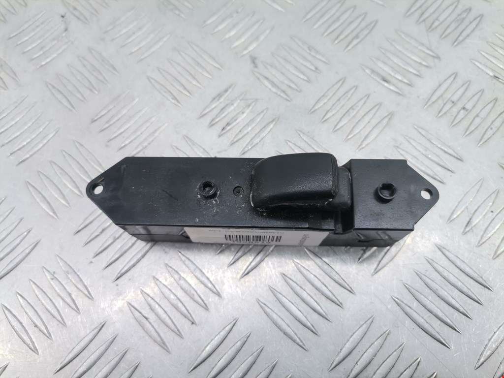 Кнопка стеклоподъемника Mitsubishi Pajero Sport 1 (1998-2008)