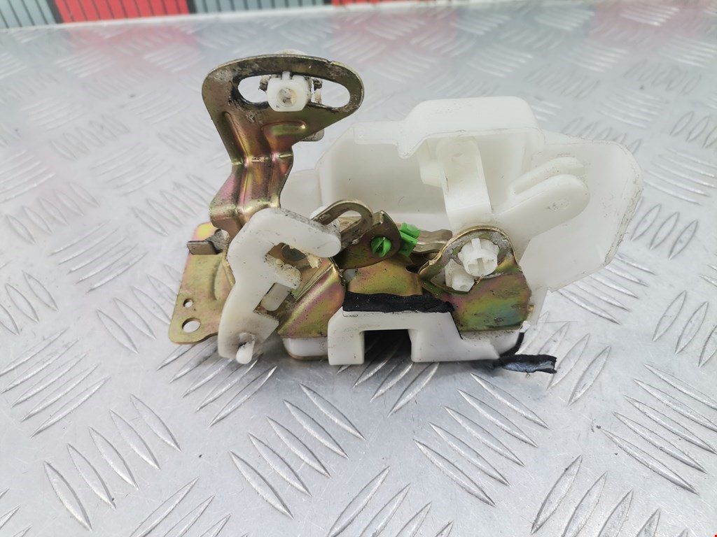 Замок двери задней правой MITSUBISHI Pajero Sport 1998-2008