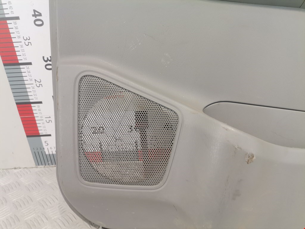 Обшивка двери задняя правая TOYOTA Hilux VII AN10 AN 20 AN30 2005-2015