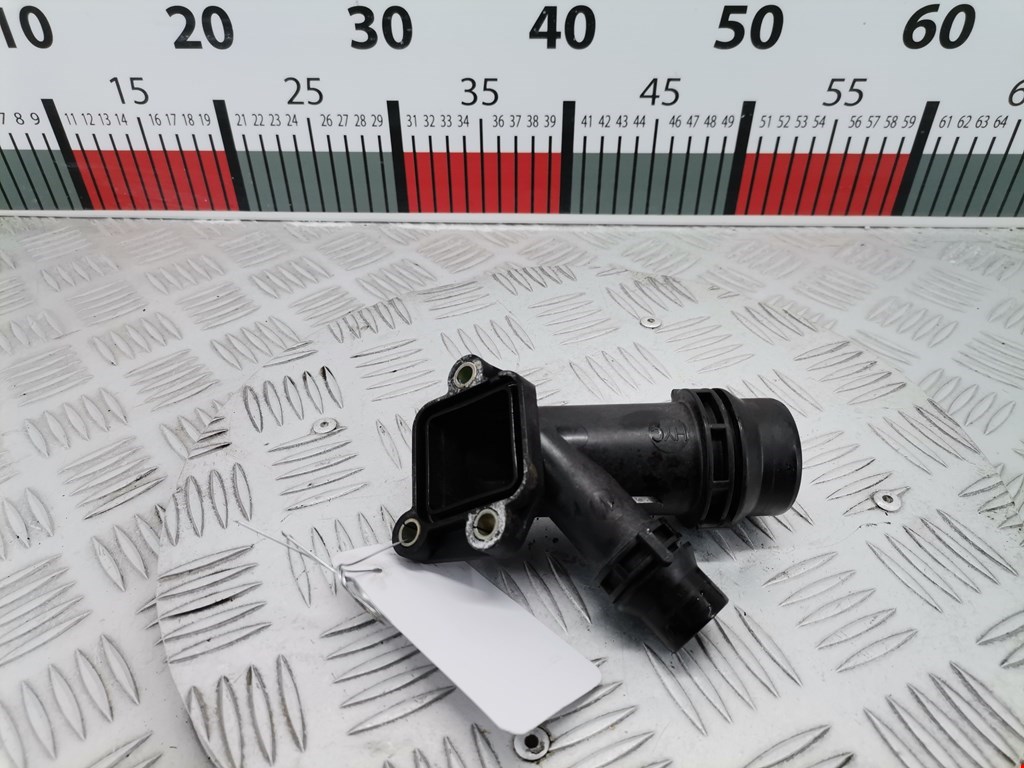 Тройник системы охлаждения BMW X5 E53 1999-2006