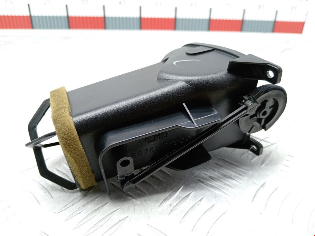 Дефлектор воздушный NISSAN Primera P11 1996-2002