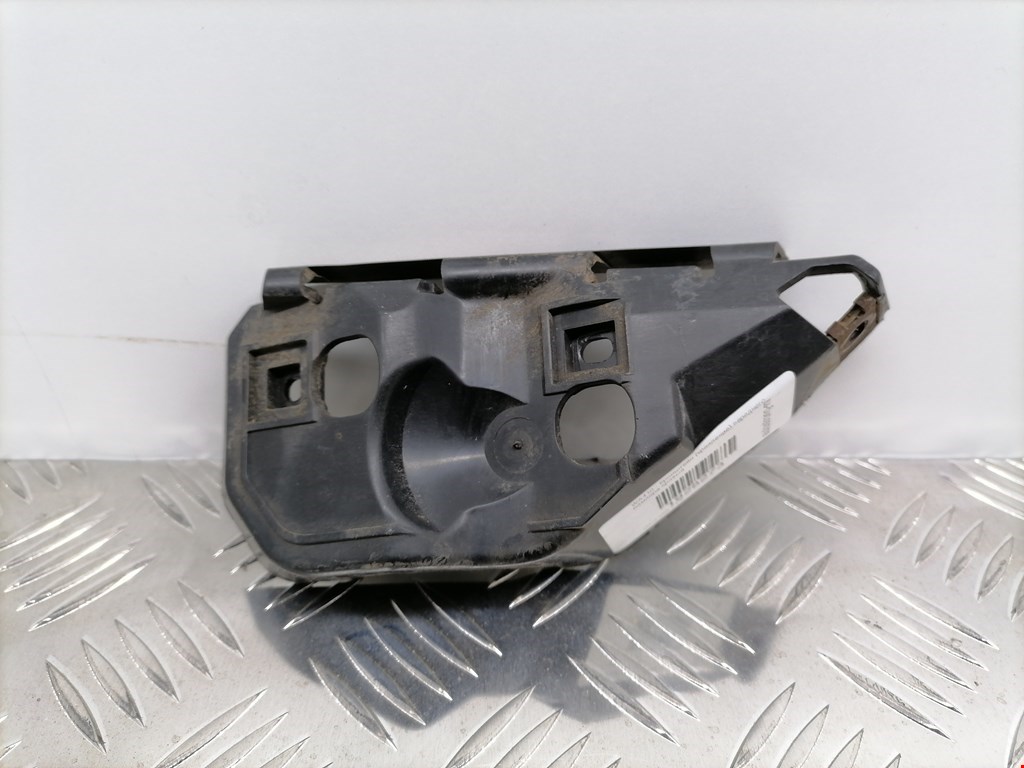 Кронштейн переднего бампера правый VOLVO V50 I 2004-2012