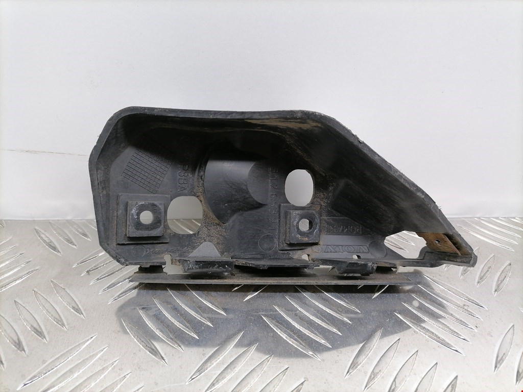 Кронштейн переднего бампера правый VOLVO V50 I 2004-2012