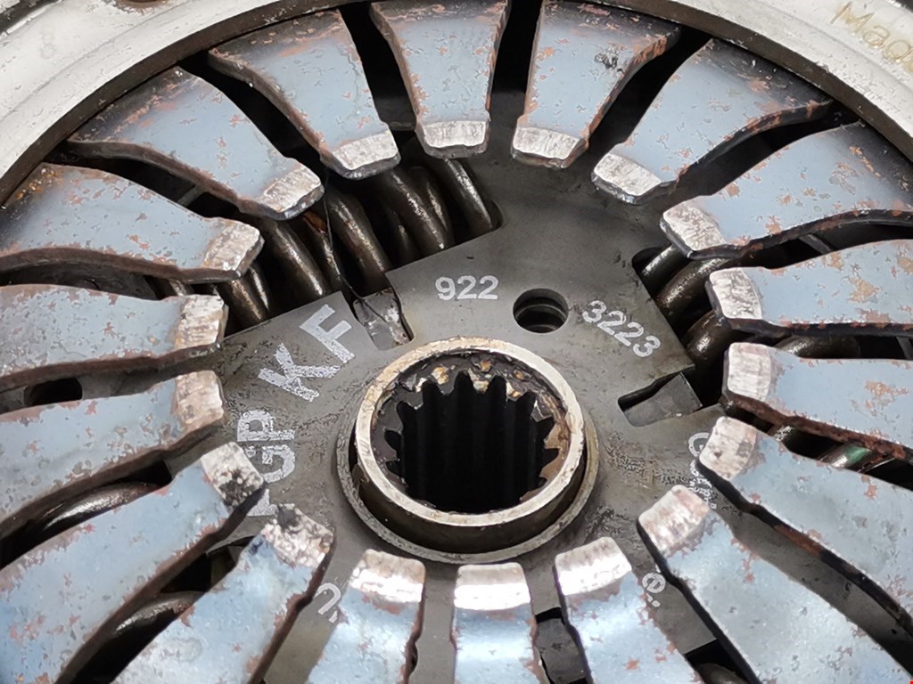 Маховик (демпфер сцепления) OPEL Astra H/Family 2004-2015