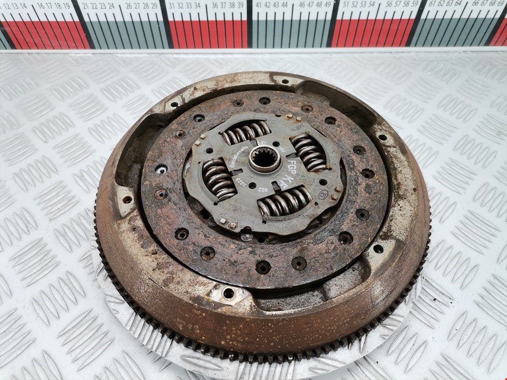 Маховик (демпфер сцепления) OPEL Astra H/Family 2004-2015