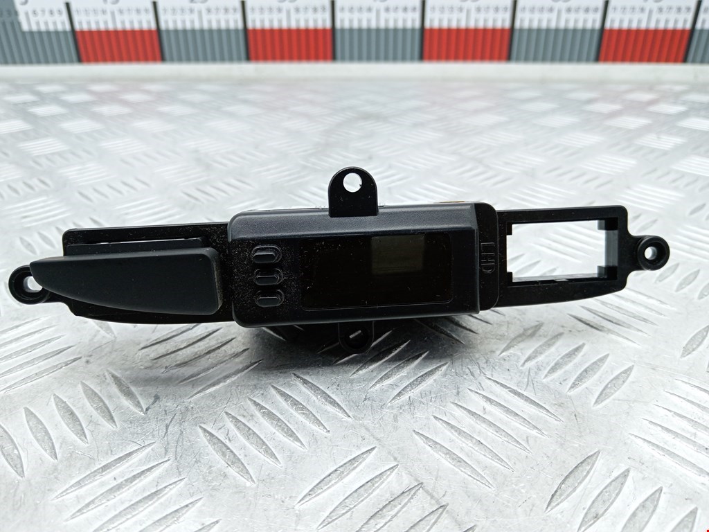 Часы KIA Magentis 2000-2006