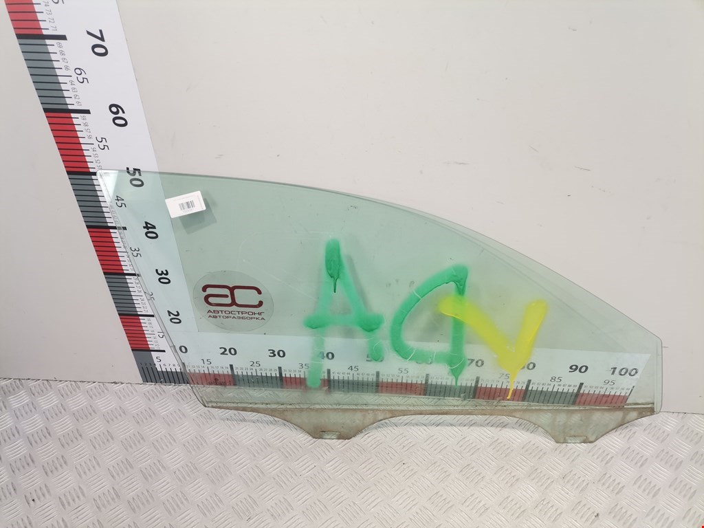 Стекло двери переднее правое VOLKSWAGEN Passat B5 1997-2005