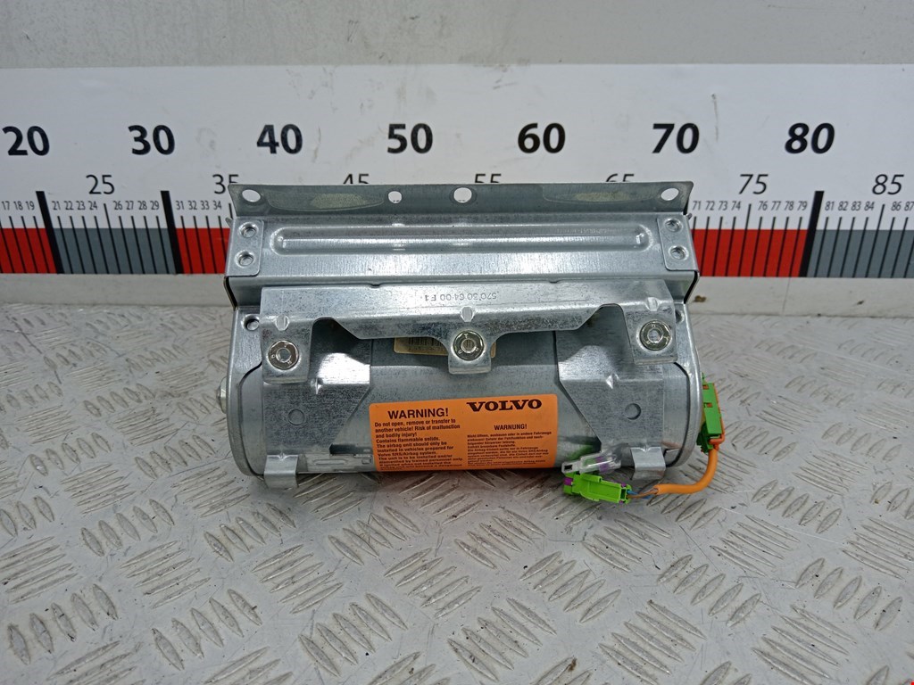 Подушка безопасности пассажирская (в торпедо) VOLVO S70 1997-2000