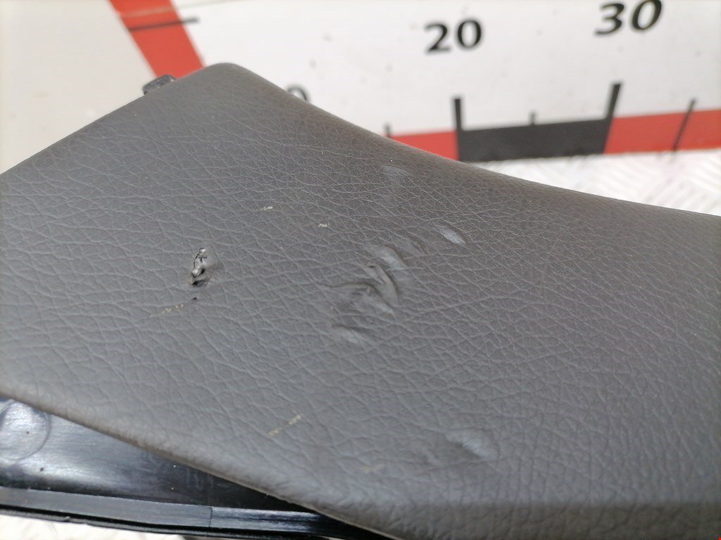 Консоль MERCEDES-BENZ C-Class C-klasse W203 2000-2007