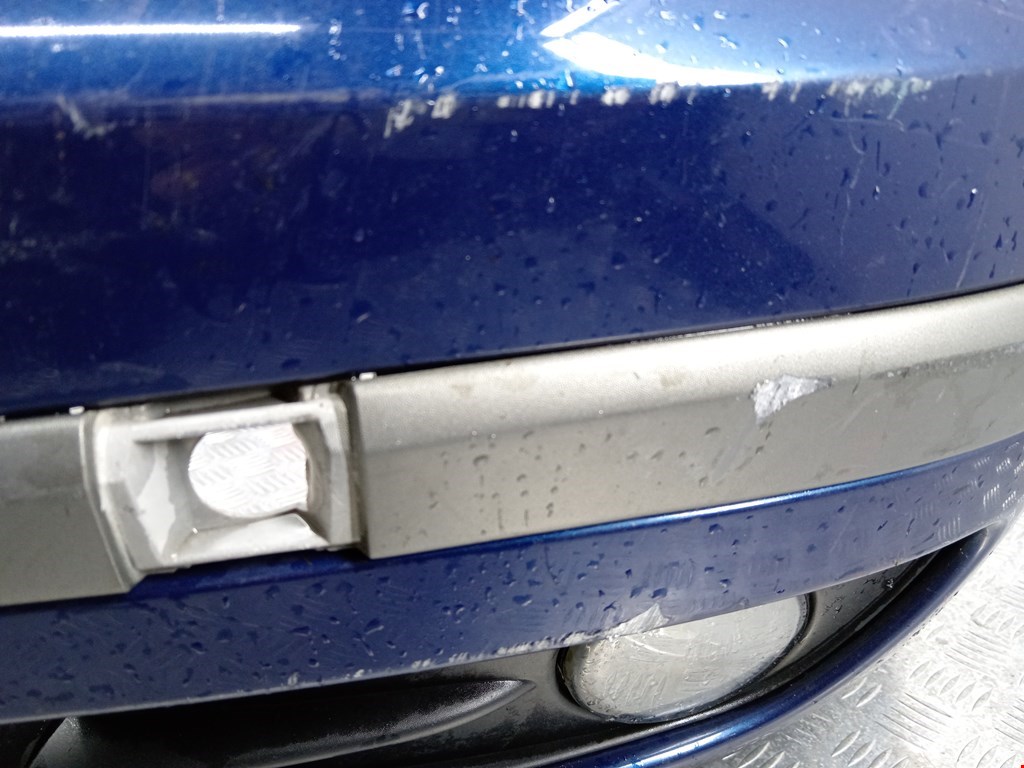 Бампер передний RENAULT Laguna 2001-2007