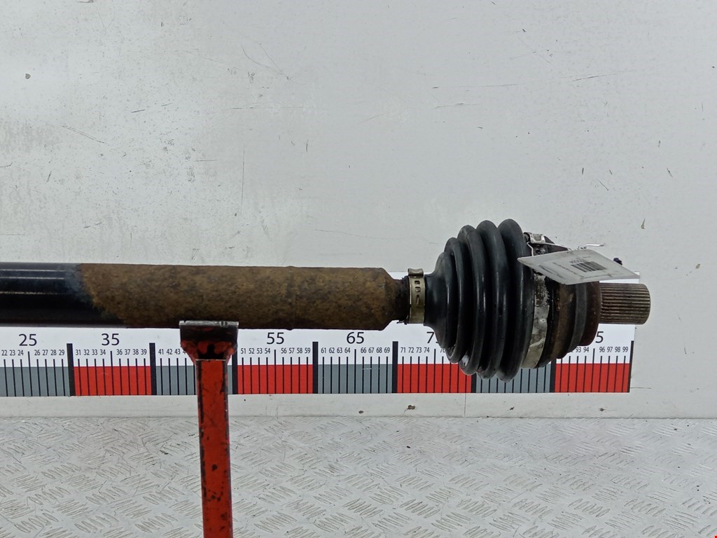 Полуось (привод, приводной вал) передняя правая VOLKSWAGEN Touran 2003-2010