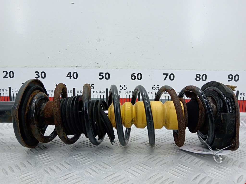 Амортизатор задний правый AUDI A4 B5 1995-2001