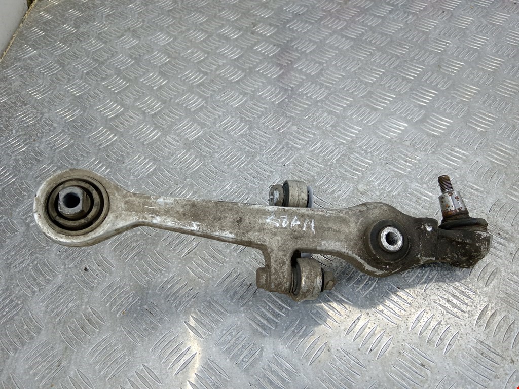 Рычаг передний правый VOLKSWAGEN Passat B5 1997-2005
