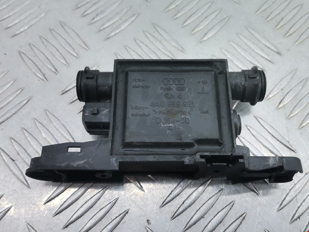 Блок управления центральным замком AUDI A4 B5 1995-2001